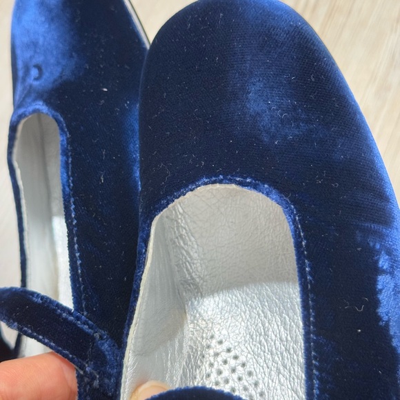 Gallucci Navy Velvet Mary Jane Shoes - Picture 7 of 9